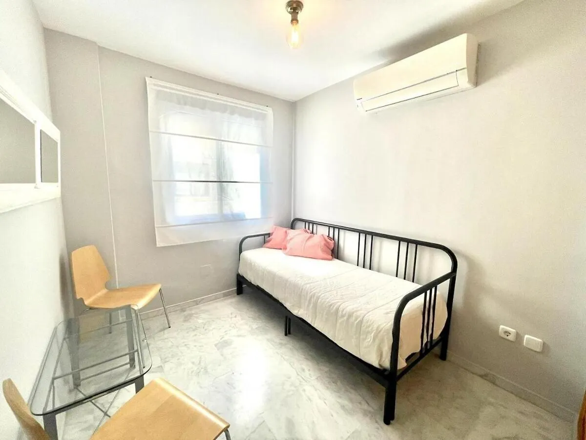 Apartment Calu Homes Duplex Cerca Playa De Huelin Malaga Spain